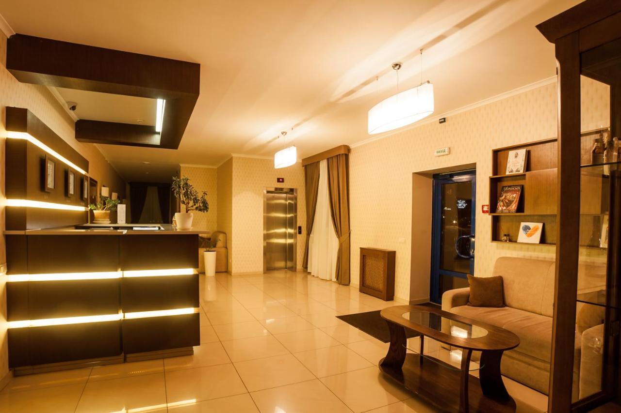 Maria Garden Hotel & Restaurant Ivano-Frankivsk Eksteriør billede